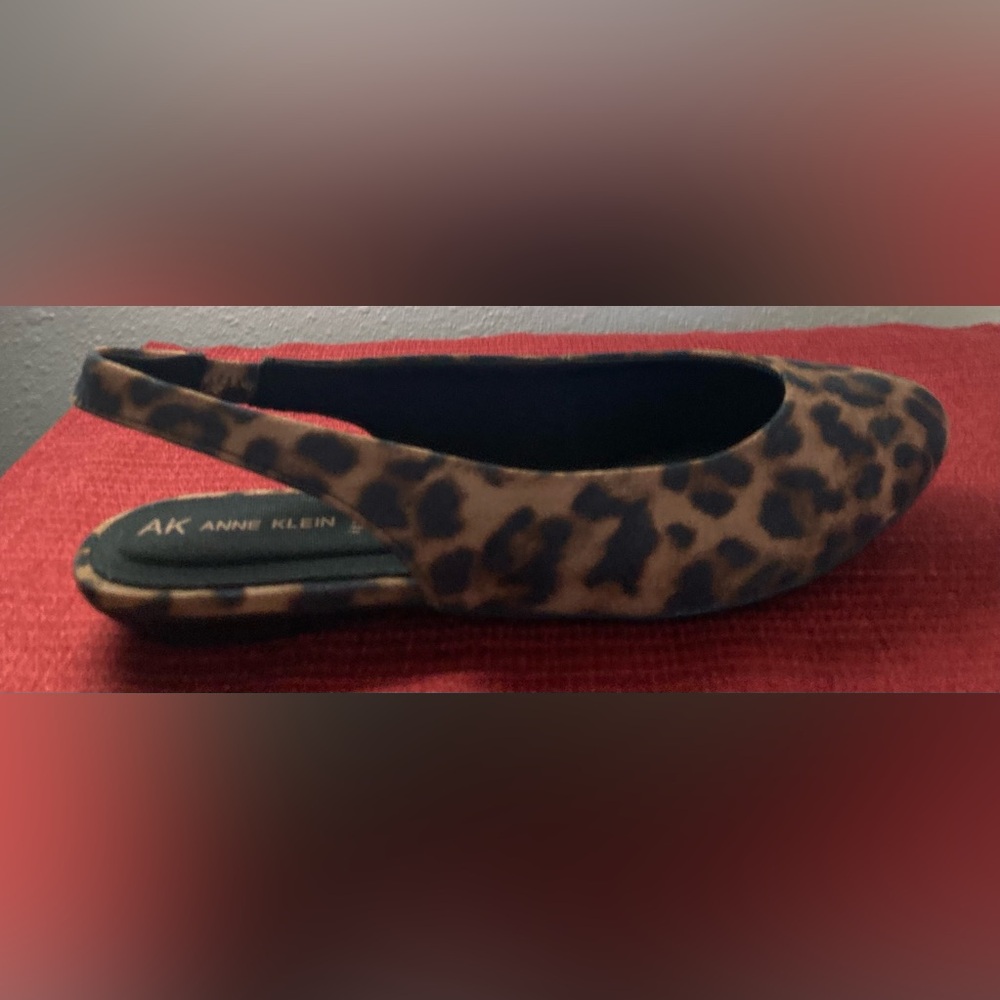 NWT… ANN KLEIN LEOPARD SLINGBACK FLATS - Picture 8 of 16